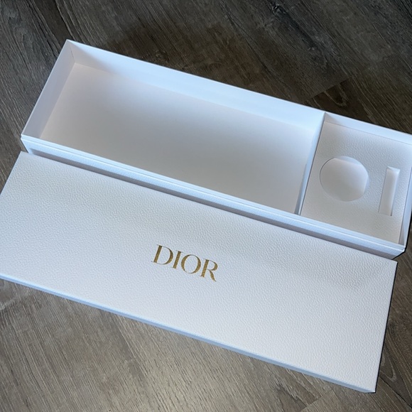 DIOR Box - Picture 1 of 4